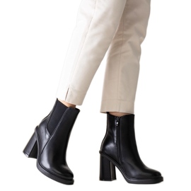 Bottines noires en cuir écologique Almase le noir