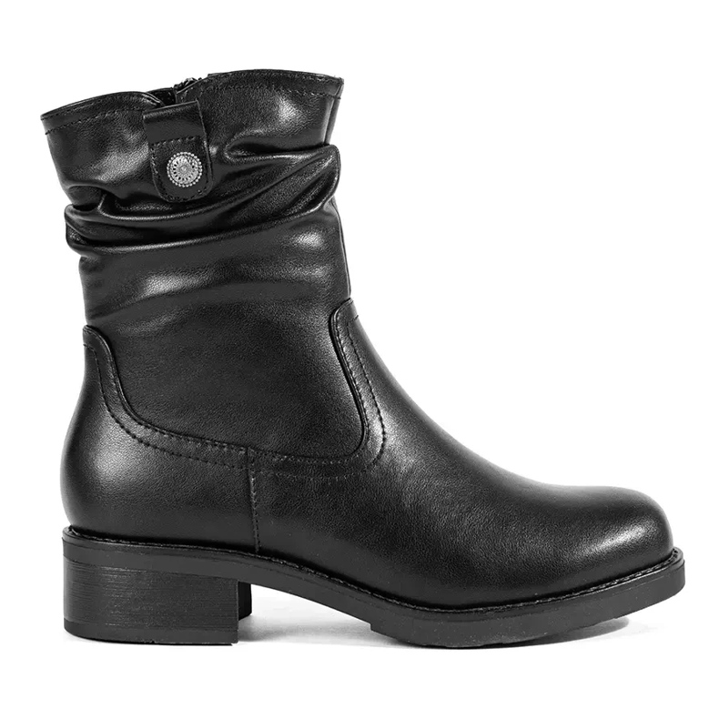 Bottines femme isolées en cuir noir par Sergio Leone le noir