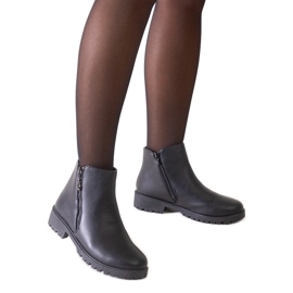 Bottines noires en éco-cuir de Branda le noir