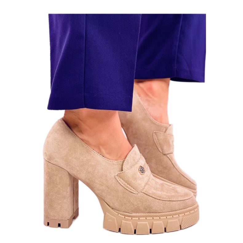 Mocassins kaki à talons hauts et plateforme beige