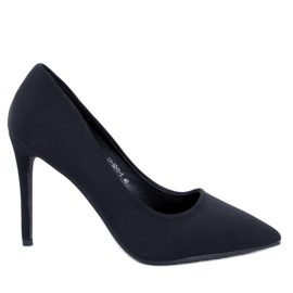 Talons hauts noirs pour femmes le noir
