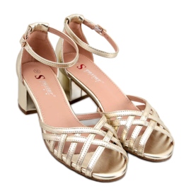 Sandales à talons bas Kermel Gold - Inello jaune