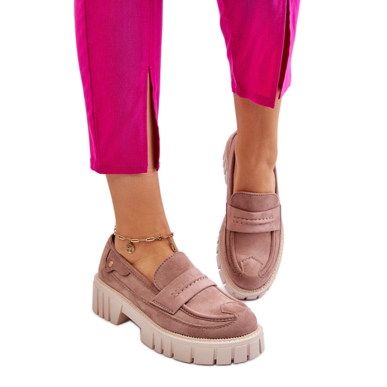 Chaussures pour femmes avec bordure marron clair beige Chaussures pour femmes avec bordure marron clair beige