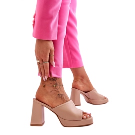 Tongs à talons hauts pour femmes beiges