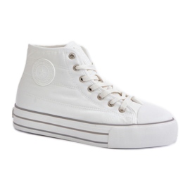 Baskets montantes isolées blanches Big Star Baskets montantes isolées blanches Big Star