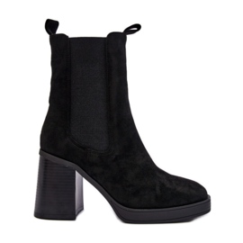 Step in style Bottines Modèle Piovere 8600 Black Suede - Entrez avec style le noir