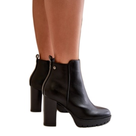 Step in style Bottes Modèle Bioria UK157 Noir - Entrez avec style le noir