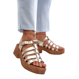 Step in style Sandales Modèle Zazoo 40410 Or - Entrez avec style jaune