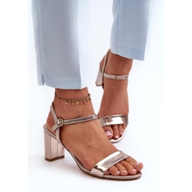 Sandales dorées/champagne