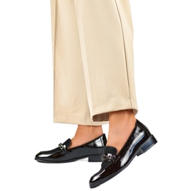 Chaussures pour femmes avec chaîne 24-12309B noir le noir