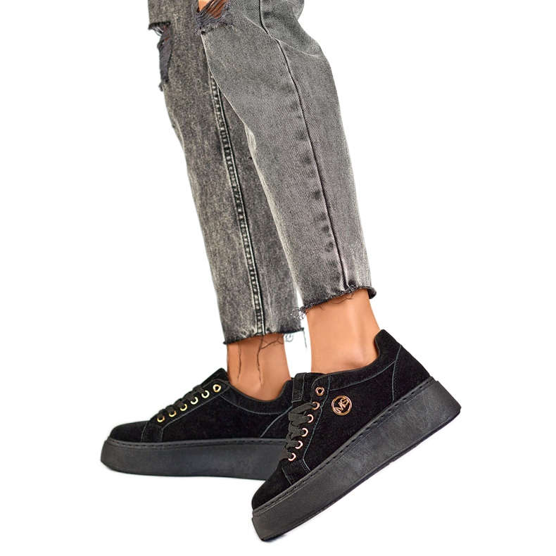 Chaussures de sport pour femmes sur la plateforme TL251B, noires le noir