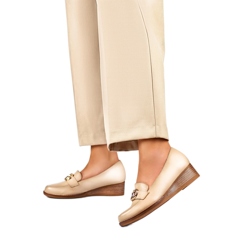 Modèle de chaussures 24-58286BE beige