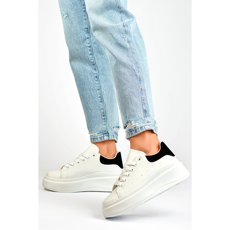 Chaussures de Sport Modèle LL23171W/B Blanc/Noir - PRIMO blanche Chaussures de Sport Modèle LL23171W/B Blanc/Noir - PRIMO blanche