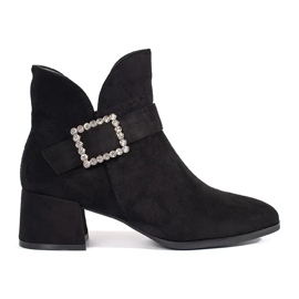 Bottines femme en daim noir avec boucle argentée le noir