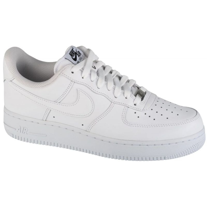 Chaussures Nike Air Force 1 07 FD1146-100 blanche