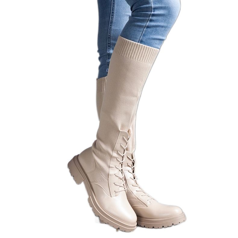 Bottines à enfiler beiges avec tige en matière souple par Luana