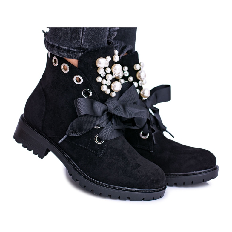 Bottes isolées en daim avec perles et ruban, Black Perla le noir