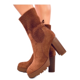 Bottines à talons hauts avec revers élastique brun