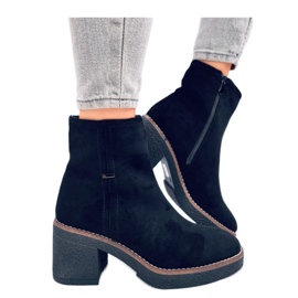Bottines noires à talon stable le noir