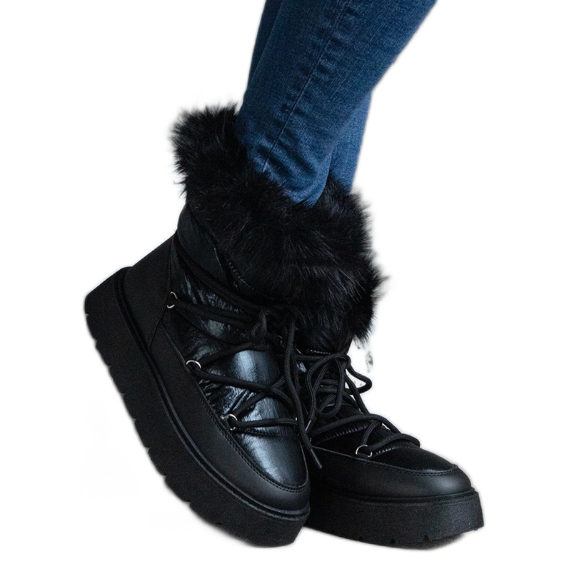 Bottes de neige isolées noires pour femmes avec fourrure le noir