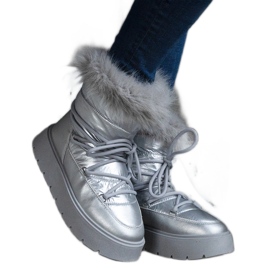 Bottes de neige isolées argentées pour femme avec fourrure