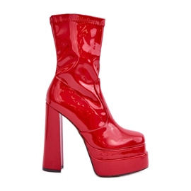 Bottines vernies rouges sur plateforme et talon haut par Lotisha
