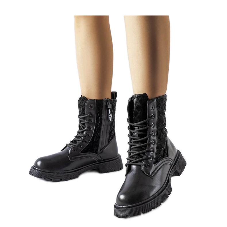 Bottines noires ornées du matelassage Jalbert - Solea le noir