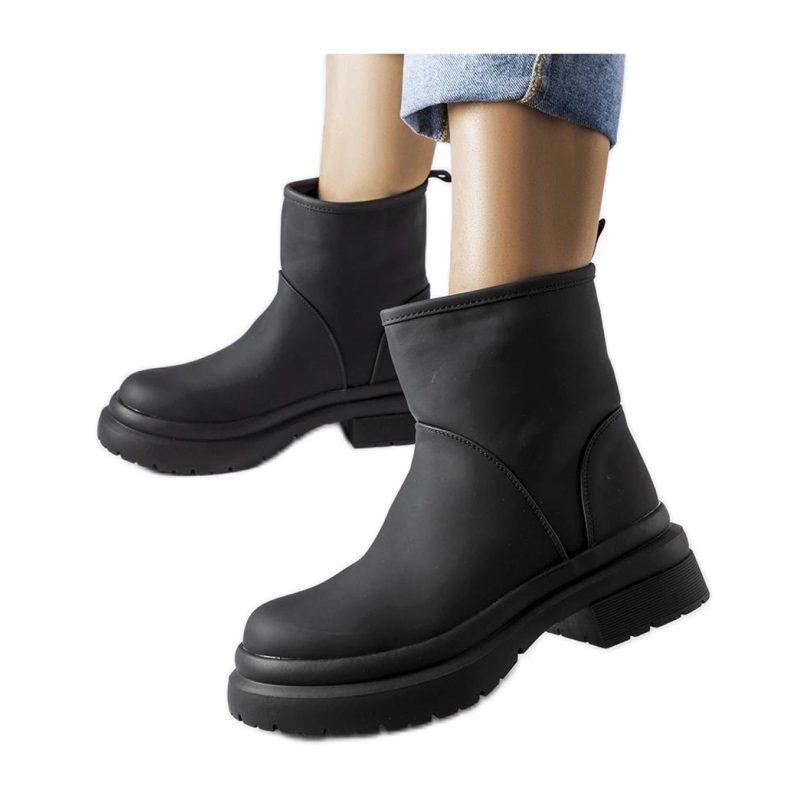 Bottes isolées en caoutchouc noir par Clotilde - Solea le noir