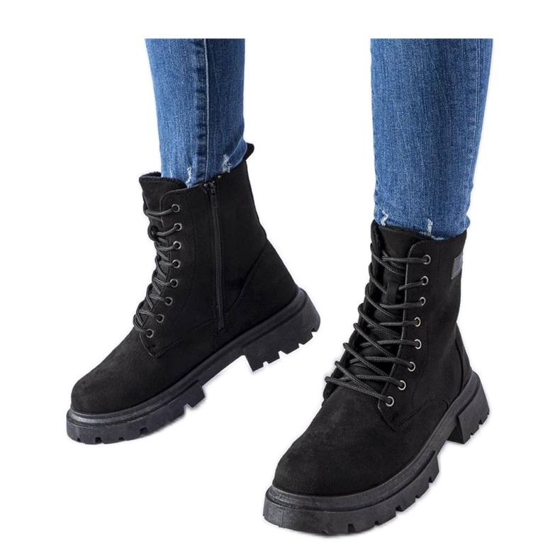 Boots isolées noires en éco-daim par Mestervi - Solea le noir