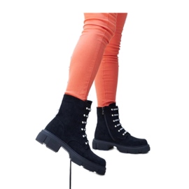 Bottines isolées noires en éco-daim avec strass le noir