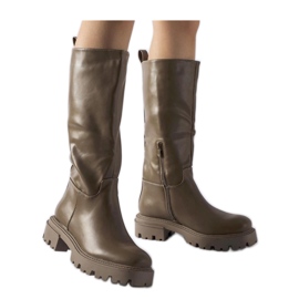 Bottines plates isolées marron brun