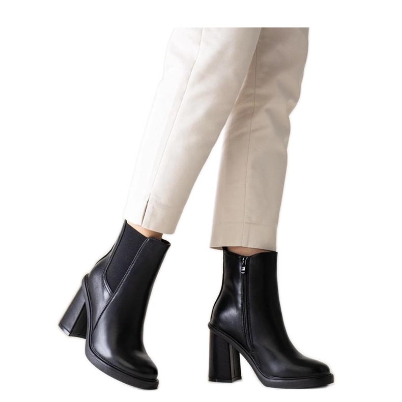 Bottines noires à talons hauts en cuir écologique Almase - Solea le noir