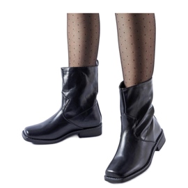 Bottines noires isolées à bout rectangulaire Bel - Solea