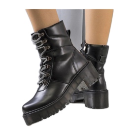 Bottines noires à liseré décoratif le noir Bottines noires à liseré décoratif le noir