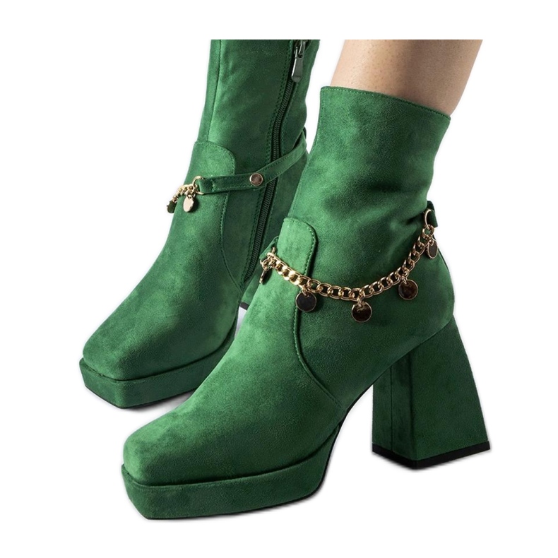 Bottines isolées vertes avec pendentif