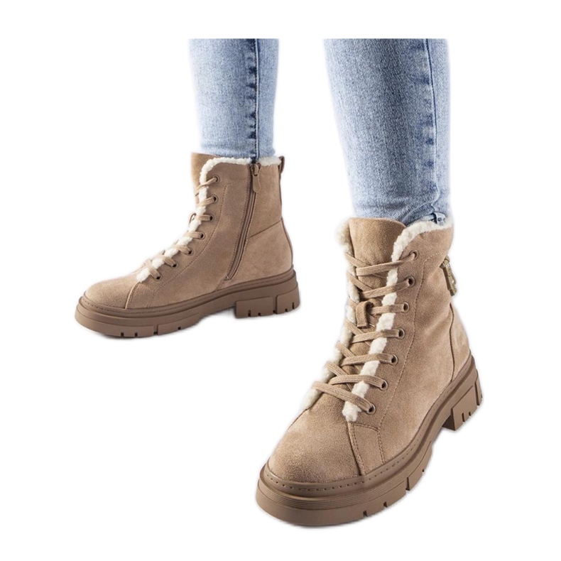 Bottines isolées beiges en éco-daim