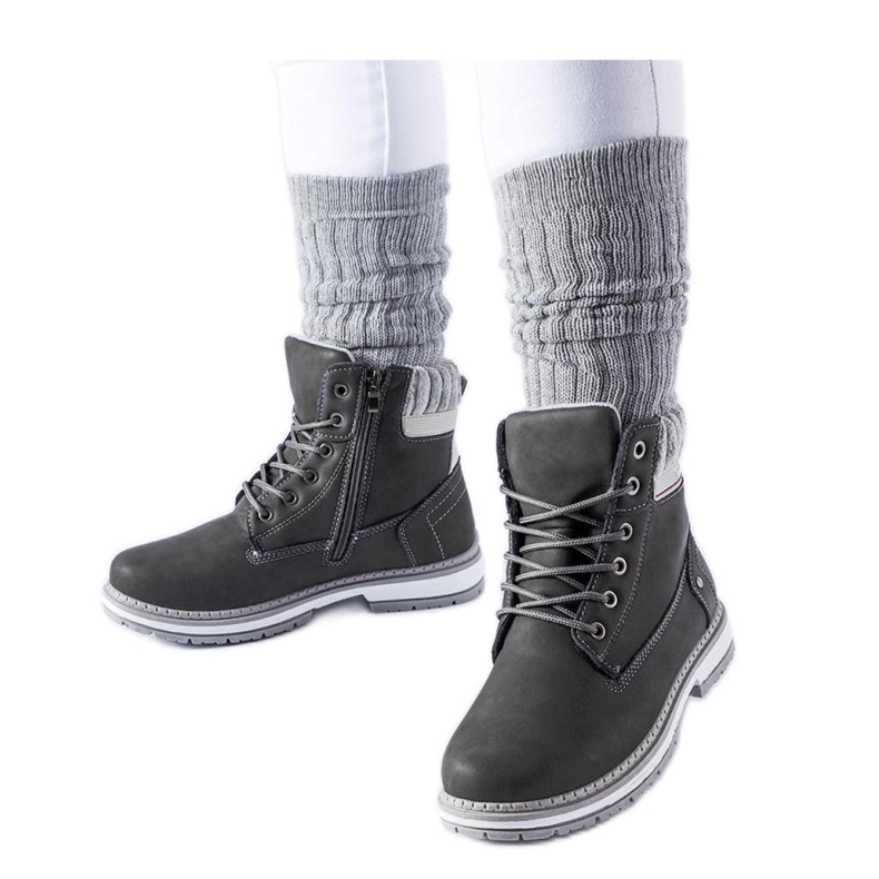 Bottes de randonnée isolées grises Bottes de randonnée isolées grises