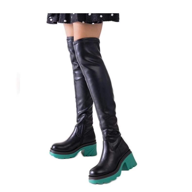 Bottes isolées noires à talon massif le noir