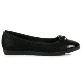 Nio Nio Ballerines à bout verni noir