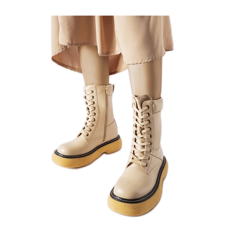 Travailleurs de plateforme isolée beige Travailleurs de plateforme isolée beige