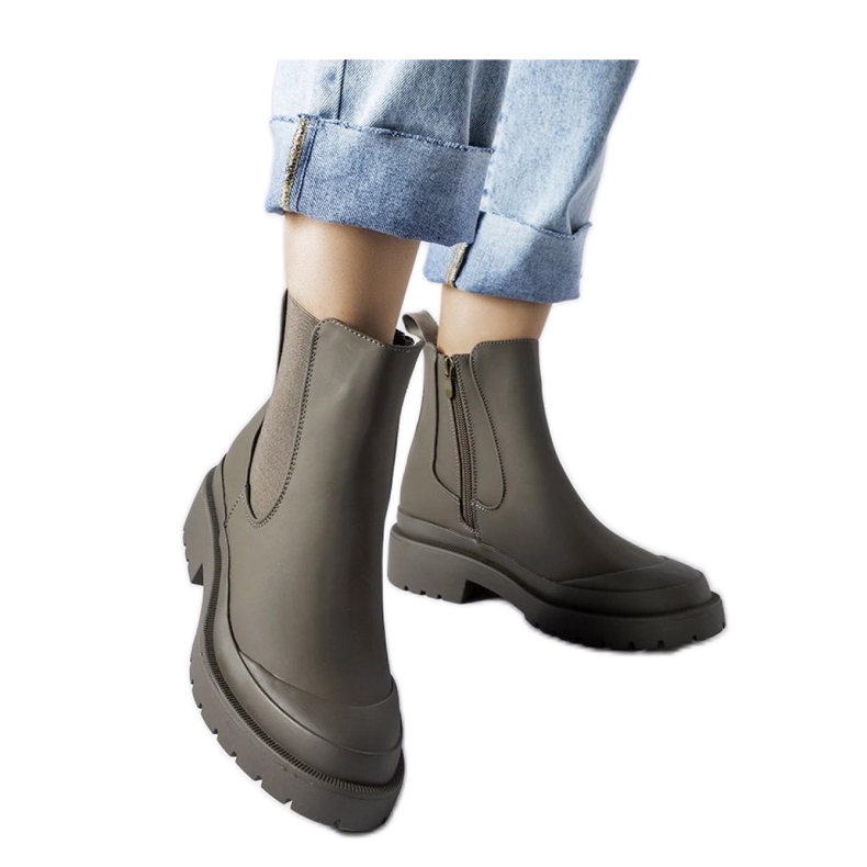 Bottes en caoutchouc vertes et bottines pour femmes