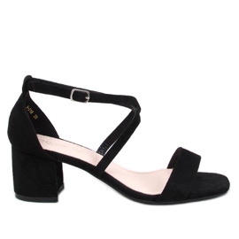 Sandales noires à talons bas