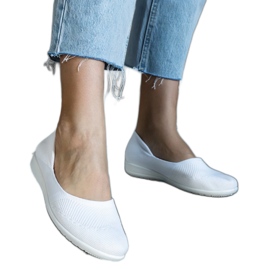Ballerines en tissu blanc blanche