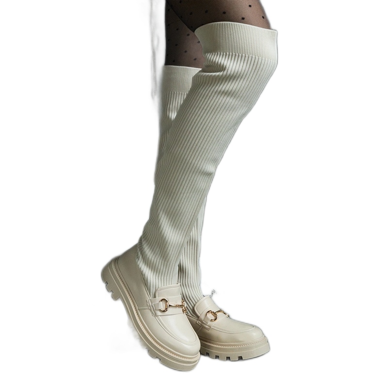 Bottines beige clair à tige souple et talon plat Bottines beige clair à tige souple et talon plat