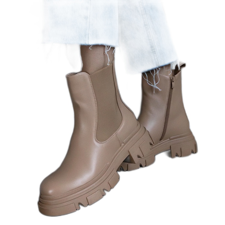 Bottines isolées beiges avec fermeture éclair, éco-cuir