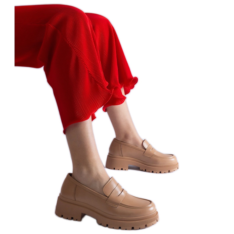 Mocassins beige foncé en cuir écologique