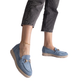 Mocassins des femmes bleues avec éco daim avec une chaîne