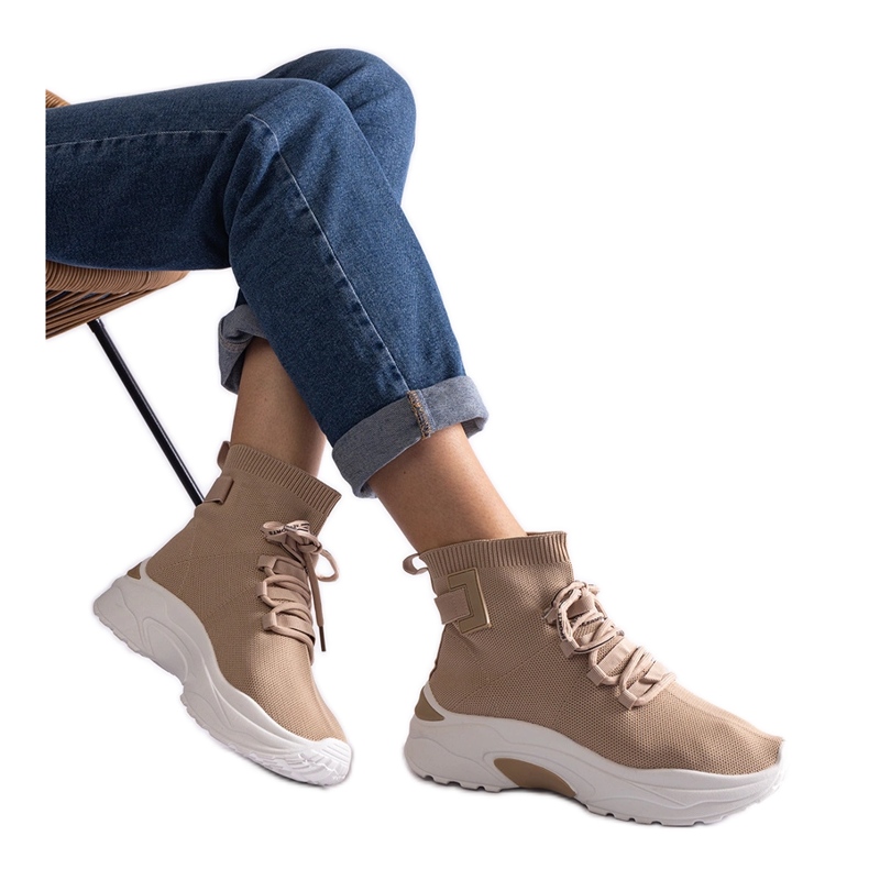 Baskets beiges avec tige élastique à la cheville
