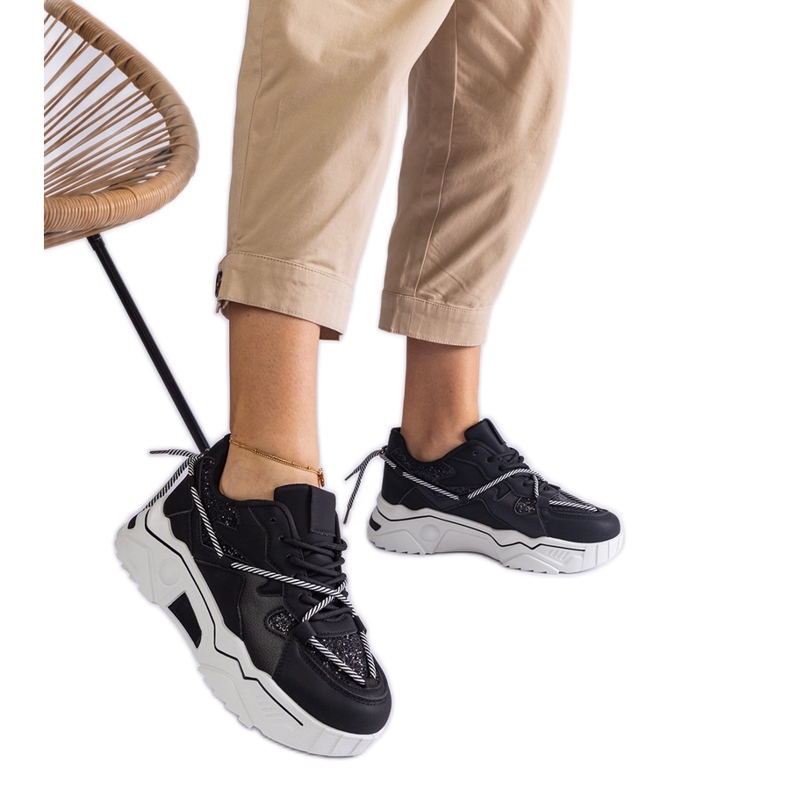 Baskets pour femmes noires avec paillettes le noir