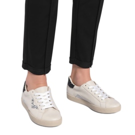 Inserts argentés en brocart des baskets pour femmes blanche Inserts argentés en brocart des baskets pour femmes blanche